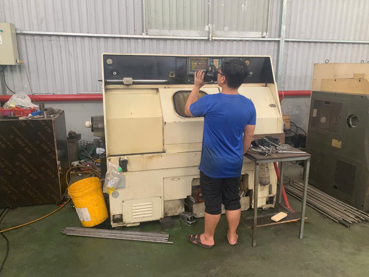 CNC lathing machine 3
